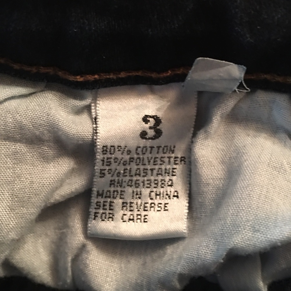 UWD Women’s Distressed Skinny Jeans - Picture 3 of 3